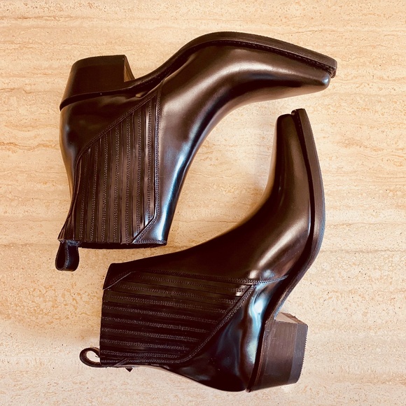 VALENTINO Calfskin Ranch Ankle Boots - NWOT - Picture 2 of 11